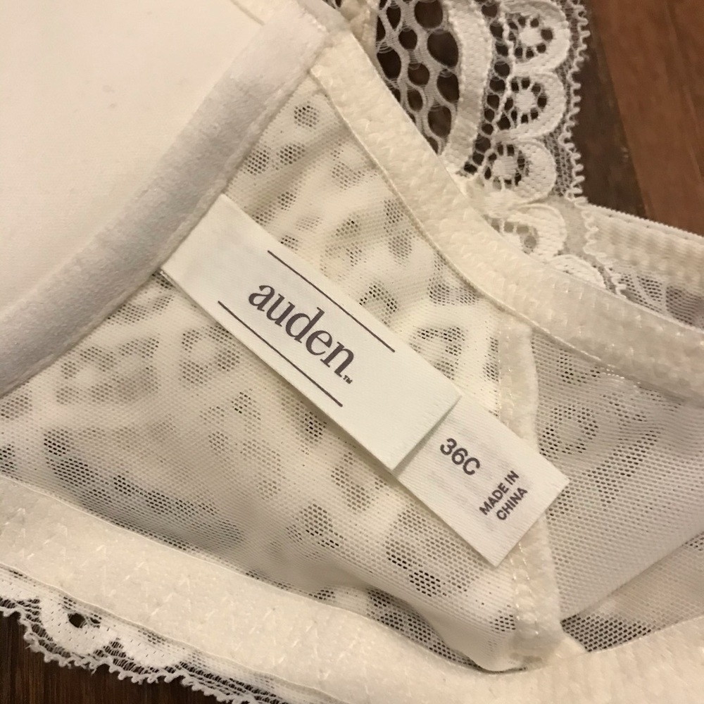 Lace Bra - Picture 5 of 5